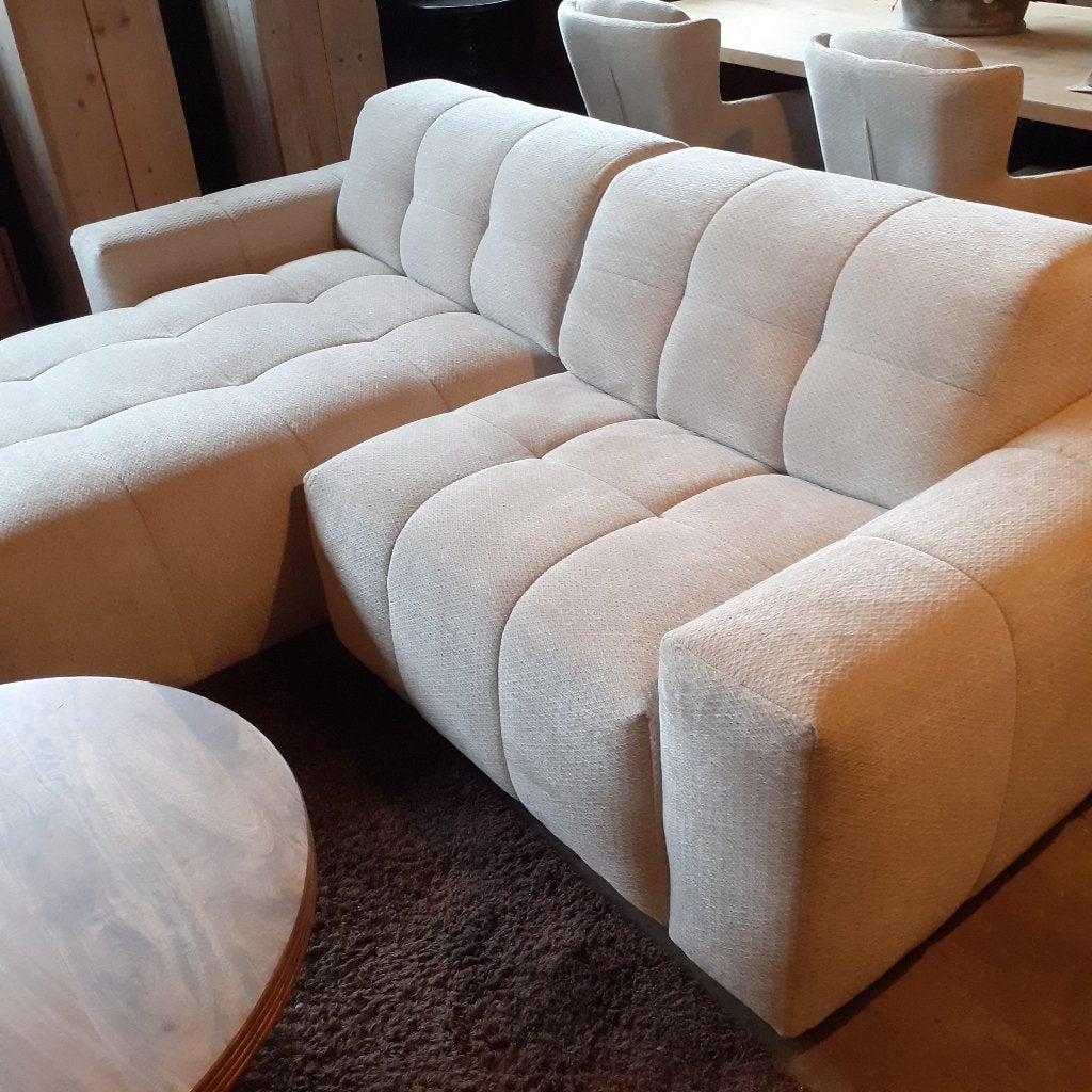 Hoekbank met lounge gedeelte SHOWROOM MODEL, Nieuw, Ophalen of Verzenden, Vierpersoons of meer, Stof