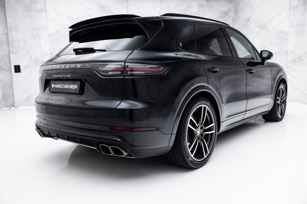 Porsche Cayenne 4.0 Turbo | Pano | Luchtvering | Soft Close, Auto's, Porsche, Automaat, Gebruikt, Zwart, Leder