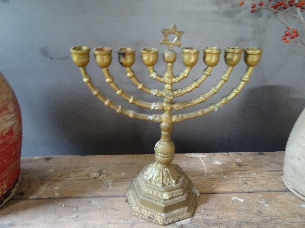 mooie Chanoeka Menorah koperen kandelaar met David ster, Antiek en Kunst, Antiek | Kandelaars, Ophalen, Koper of Brons