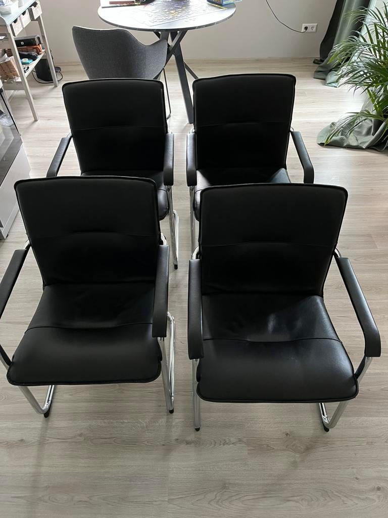 4 leren stoelen te koop, Huis en Inrichting, Stoelen, Ophalen, Gebruikt, Zwart, Vier