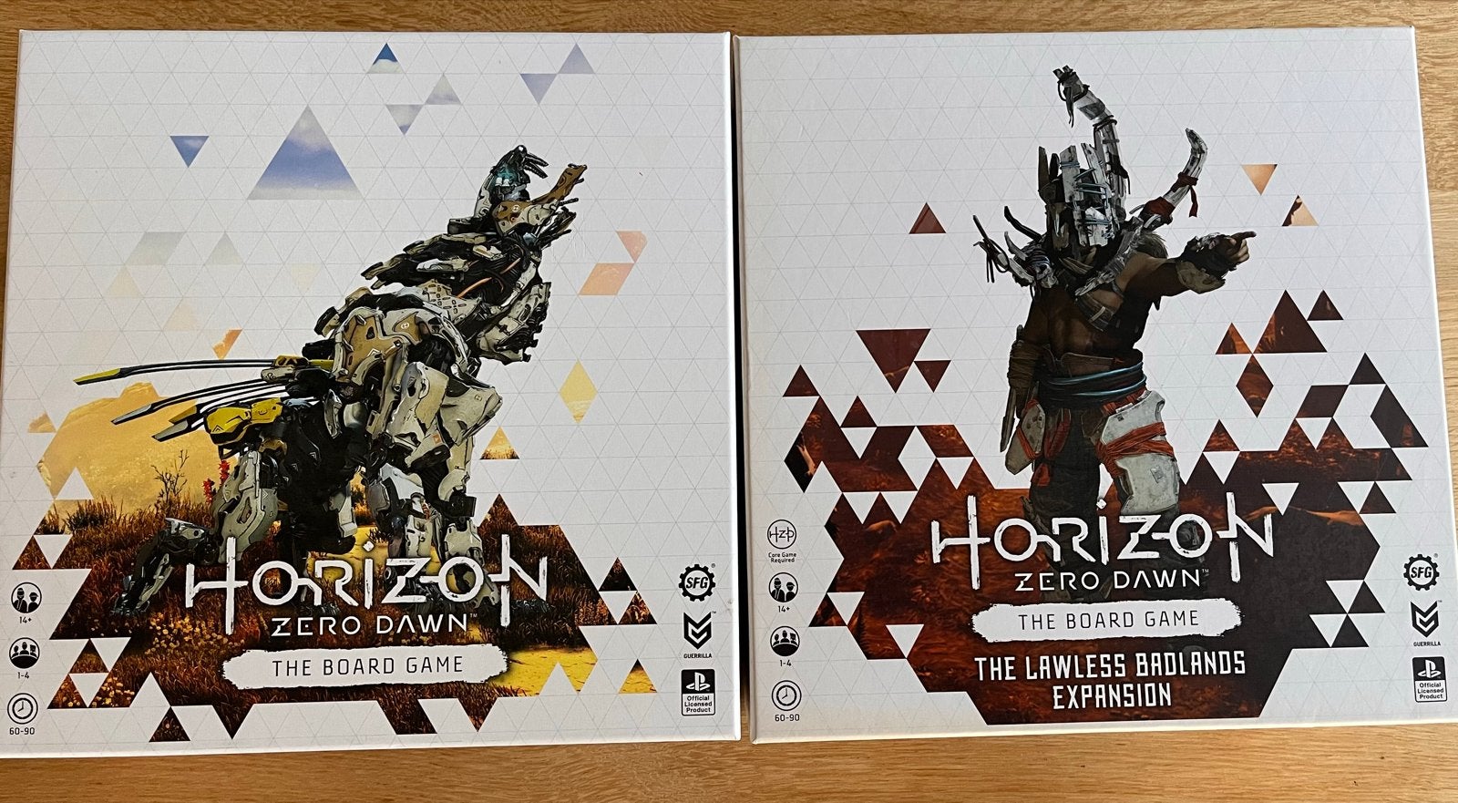 Horizon Zero Dawn: The Board Game + Lawless Badlands Expansi, Een of twee spelers, Ophalen of Verzenden, Zo goed als nieuw