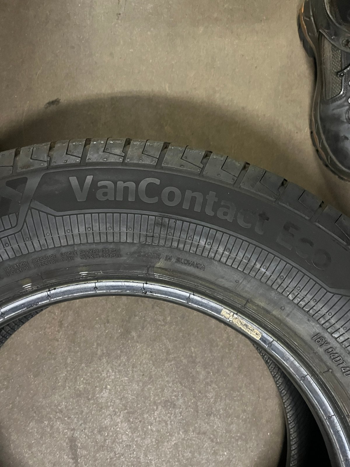 235/65R16 115/113R Sprinter Crafter TGE Zomerbandenset van 4, Ophalen, 16 inch, 235 mm, Band(en)