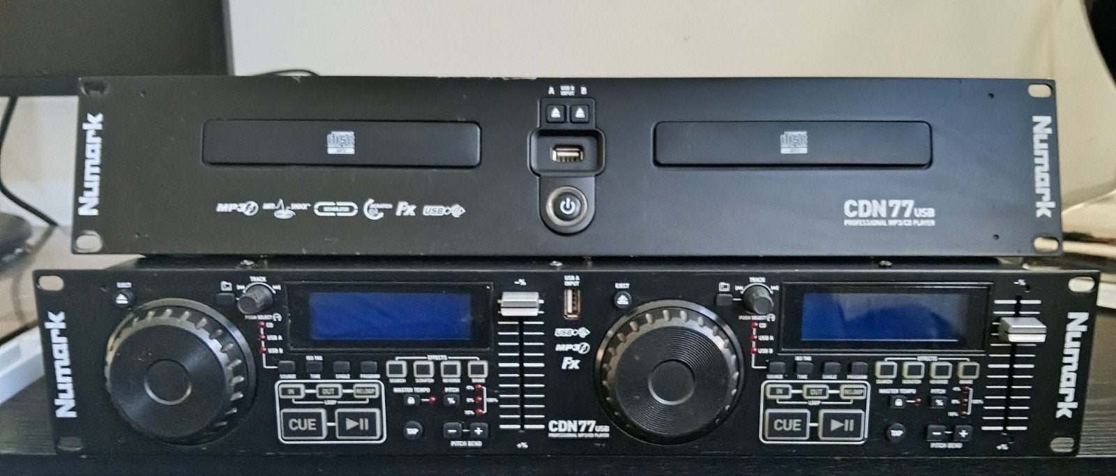 Numark CDN77USB Professionele Dubbele CD/MP3-speler, Muziek en Instrumenten, Ophalen of Verzenden, Gebruikt, Dj-set, Numark