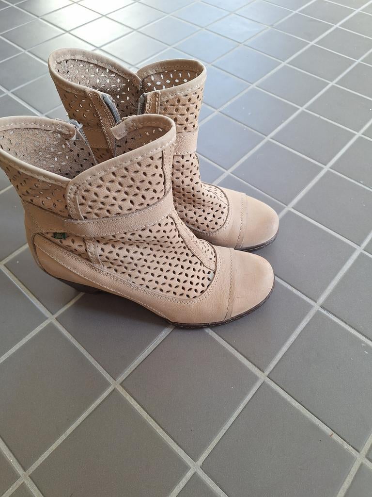 El Naturalista beige leren enkellaarsjes maat 38, El Naturalista, Ophalen of Verzenden
