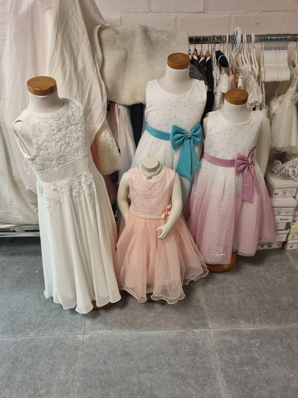 Etalage paspoppen voor kinderkleding, Ophalen, Zo goed als nieuw