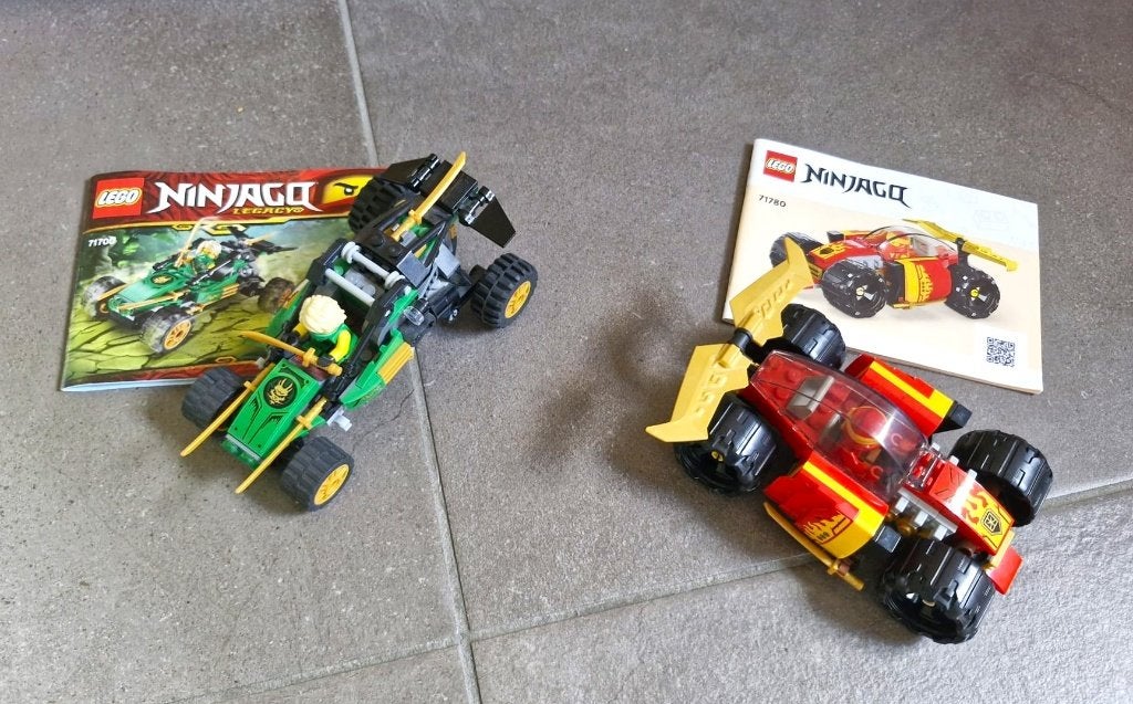 Lego Ninjago auto's nr. 71700 en 71780 racewagen als nieuw!, Compleet, Lego, Ophalen of Verzenden, Zo goed als nieuw