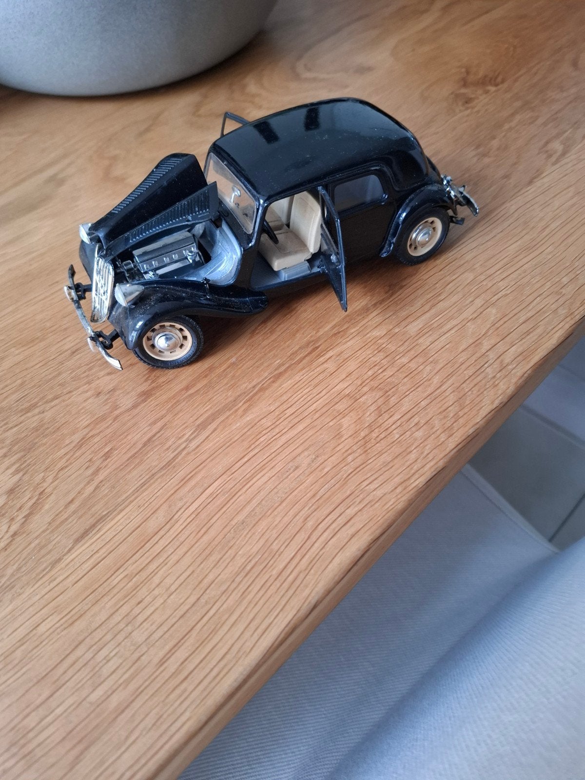 Bburago Citroën T.A. 15 CV 1/24 Diecast Modelauto Zwart, Ophalen, Gebruikt, Auto, Bburago
