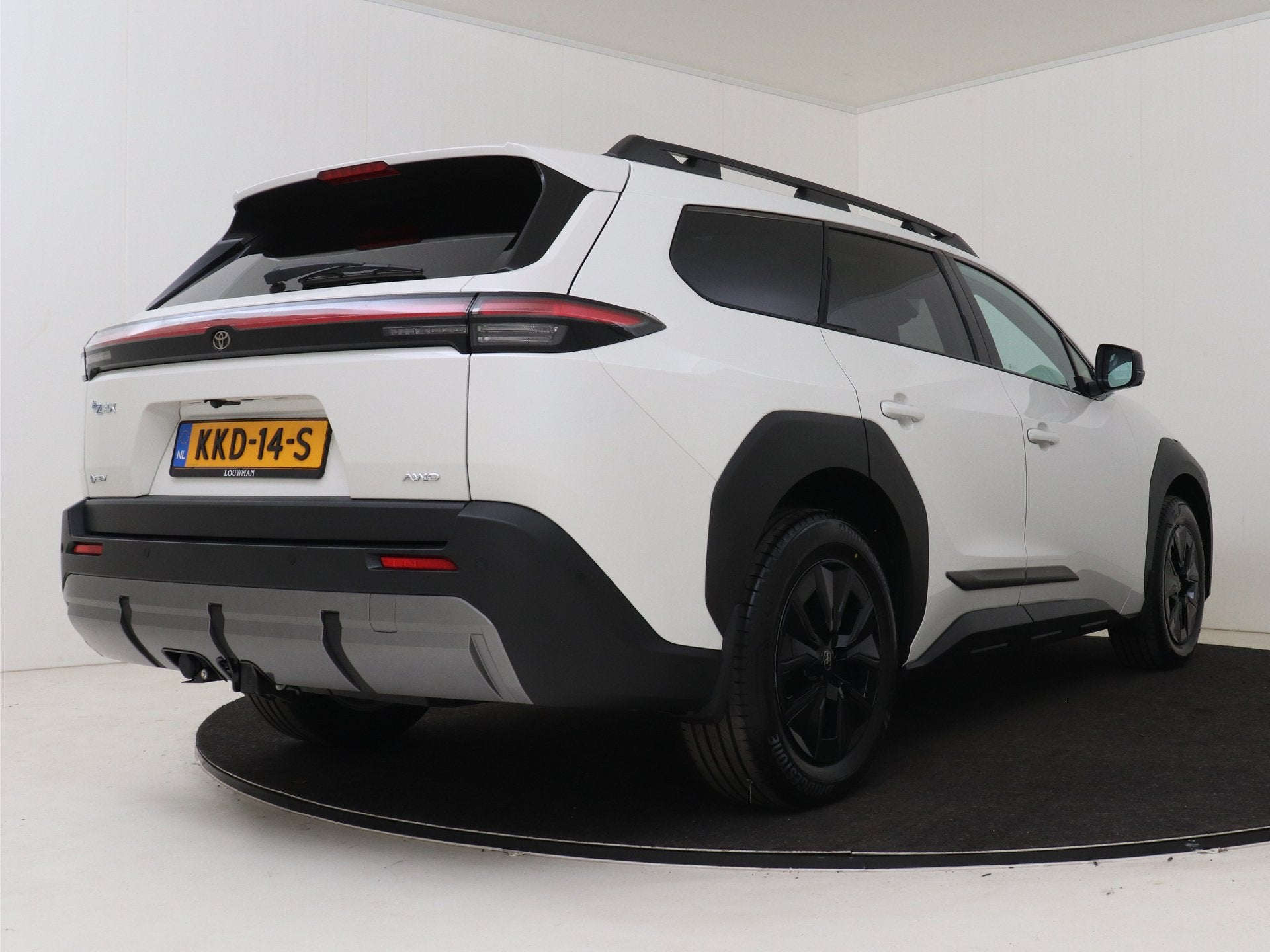 Toyota bZ4X Touring Executive AWD 75 kWh | Panoramadak | afn, Auto's, Toyota, Automaat, 12 maanden, 528 km, 24 min