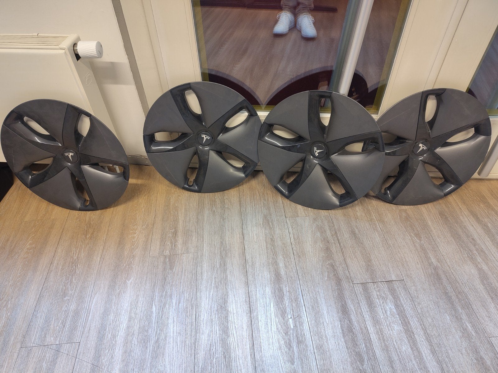 Tesla Model 3 wieldoppen 18 inch (4 stuks), Auto diversen, Wieldoppen, Ophalen, Gebruikt