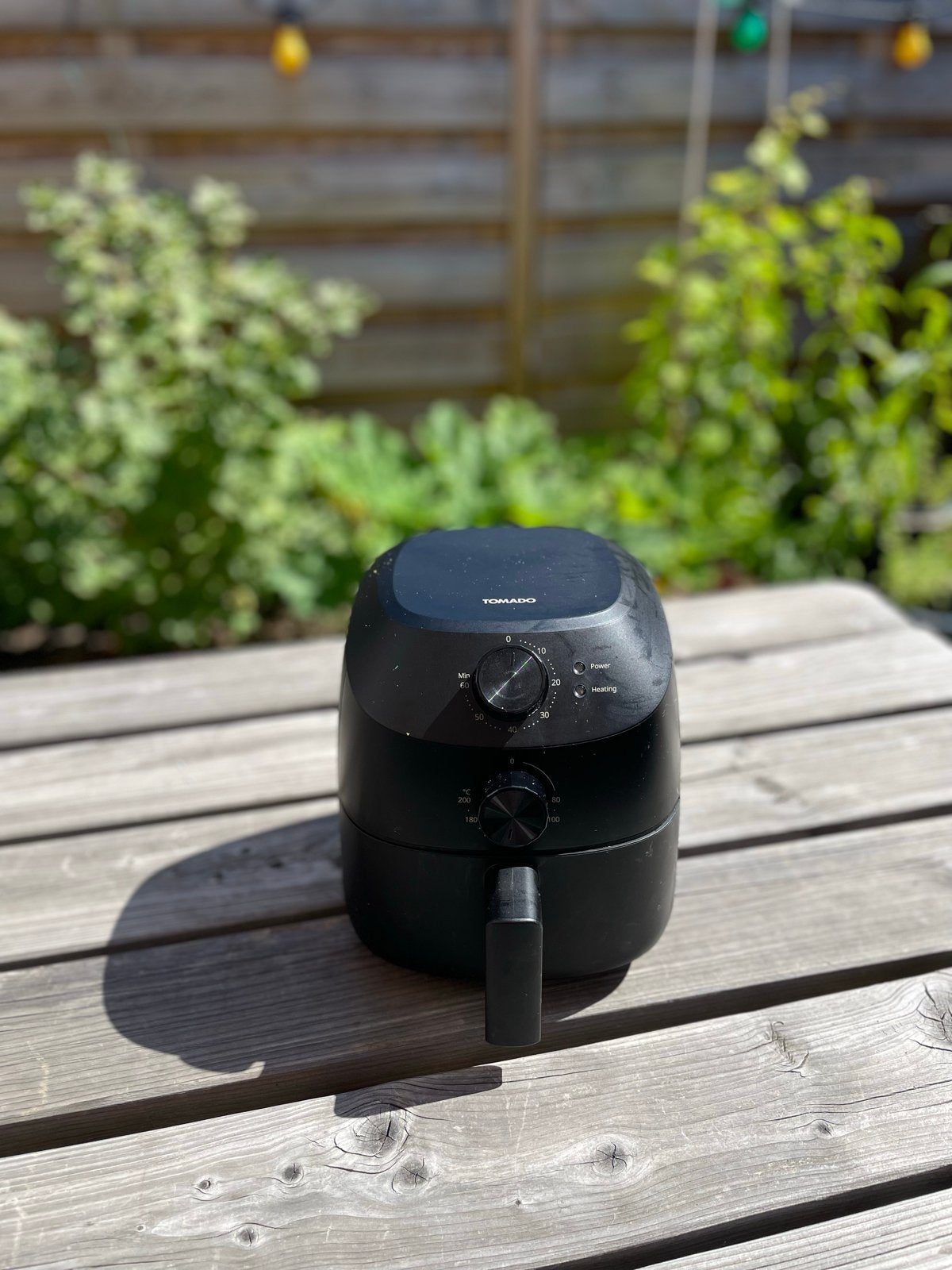Tomado Airfryer - Compact en Handig, Ophalen, Gebruikt, Airfryer, Minder dan 750 gram