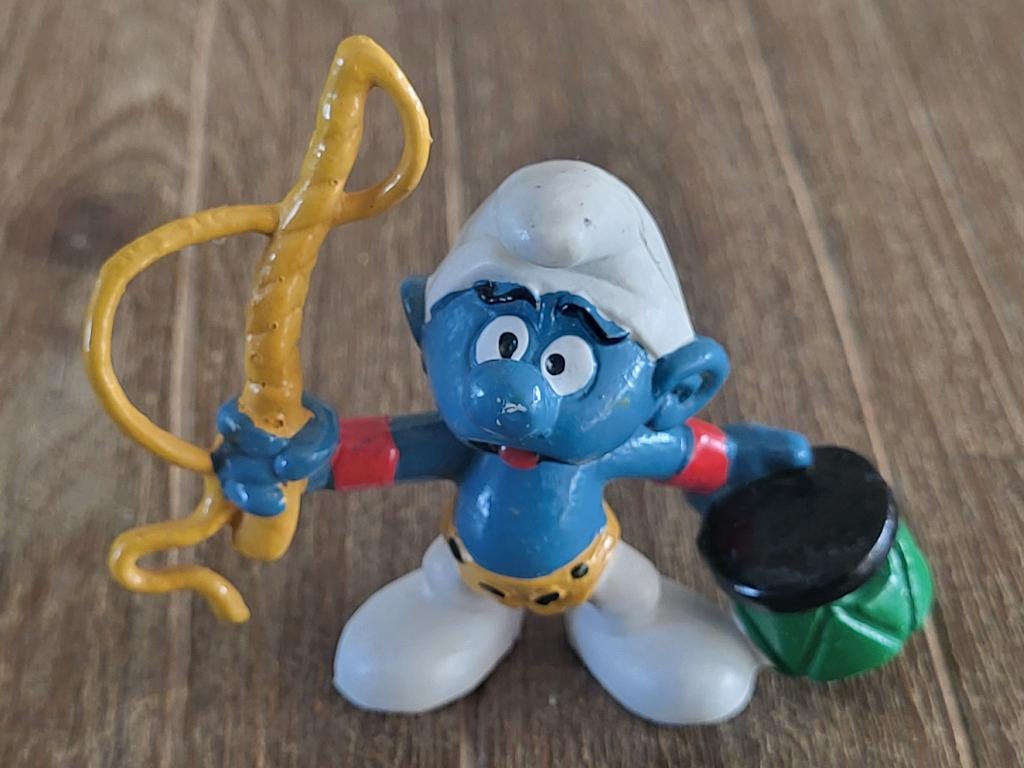 Dompteur smurf, Verzamelen, Smurfen, Ophalen of Verzenden, Zo goed als nieuw, Overige Smurfen, Poppetje, Figuurtje of Knuffel
