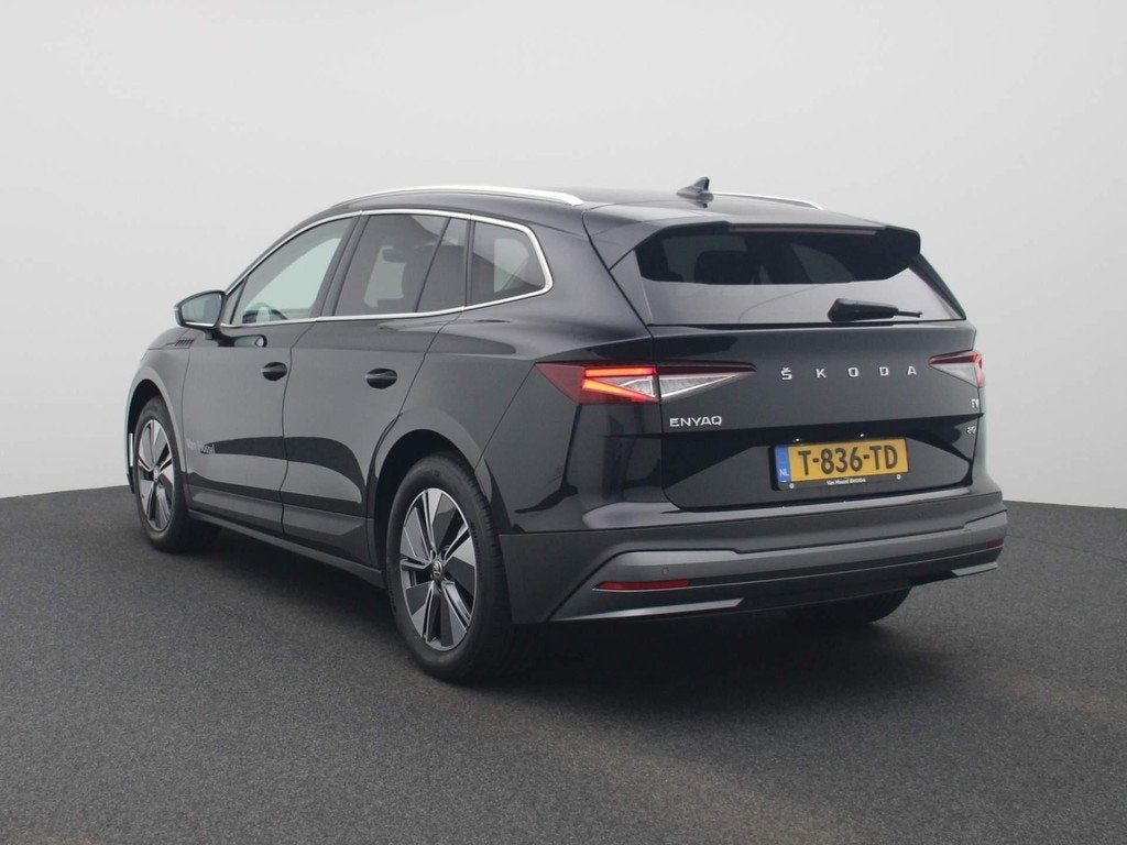 Skoda Enyaq iV 80 77 kWh 204 PK | Automaat | LED Koplampen |, 12 maanden, Achterwielaandrijving, Parkeersensor, Leder en Stof