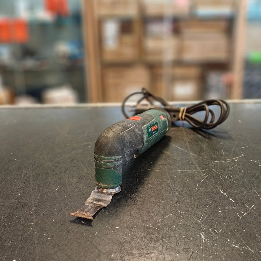 Bosch PMF 190 E Multitool - In Nette Staat, Bosch, Gebruikt, Support@bosch.com, Robert Bosch GmbH
Robert-Bosch-Platz 1
70839 Gerlingen-SchillerhÃ¶he
Germany