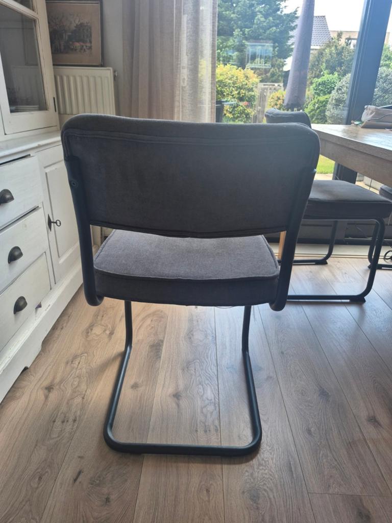 4 eetkamerstoelen, gebruikt maar in goede staat, Ophalen, Gebruikt, Grijs, Stof