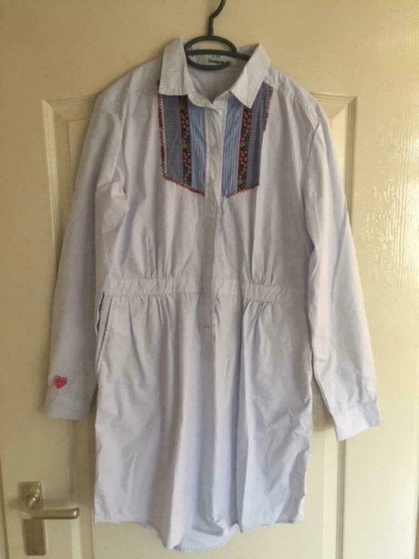 Lichtblauwe jurk van Desigual. Z.g.a.n., Maat 38/40 (M), Blauw, Ophalen of Verzenden, Zo goed als nieuw