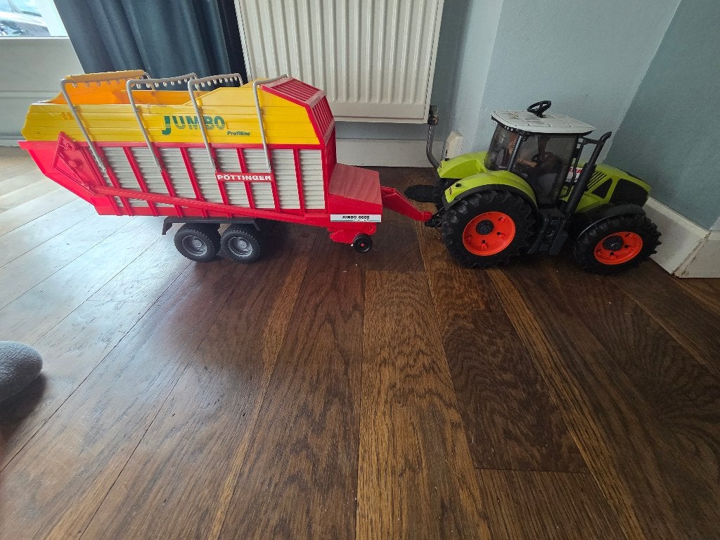 Bruder tractor en opruimwagen, Kinderen en Baby's, Speelgoed | Speelgoedvoertuigen, Ophalen, Gebruikt