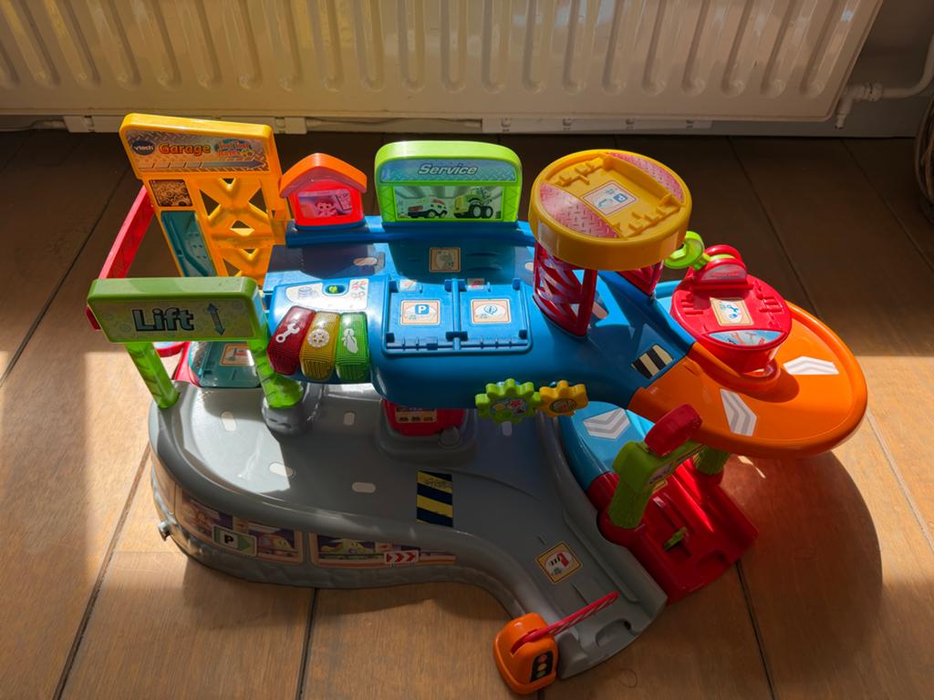 VTech Toet Toet Auto's Garage + Teun takelwagen, Ophalen, Zo goed als nieuw, 2 tot 4 jaar