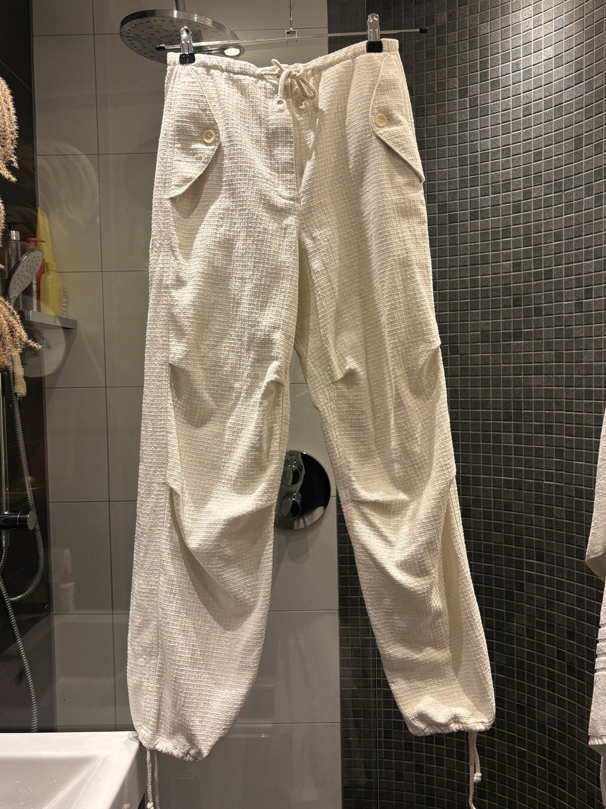 Samsøe Samsøe Cargo Broeken, Beige, Ophalen of Verzenden, Zo goed als nieuw, Maat 34 (XS) of kleiner