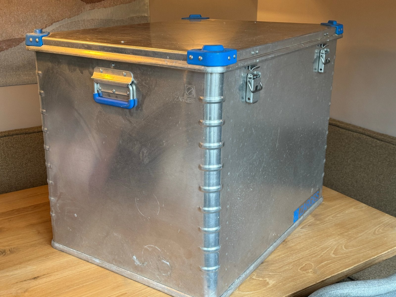 Zarges aluminium transportkist 77x56,5x59,5 cm (K470), Ophalen, 40 tot 60 cm, Bak of Kist, 75 tot 100 cm