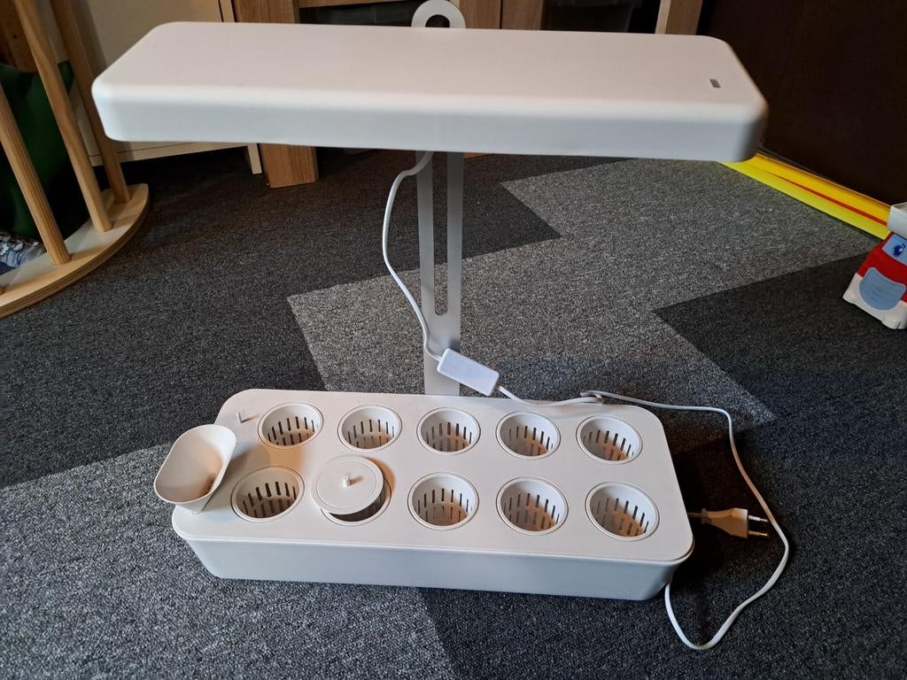 Ikea Kweekbak met daglicht lamp en 10 vakjes, Tuin en Terras, Kweekspullen, Ophalen of Verzenden, Gebruikt, Kweekbak