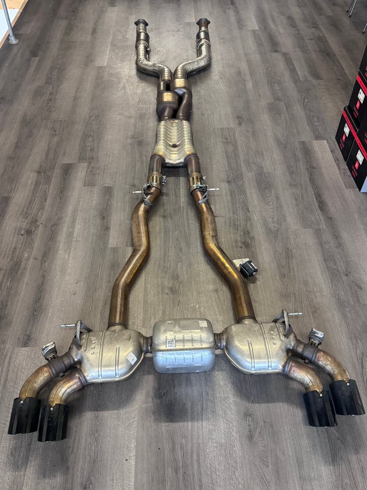 Originele uitlaat BMW M5 G90 G99 G9X