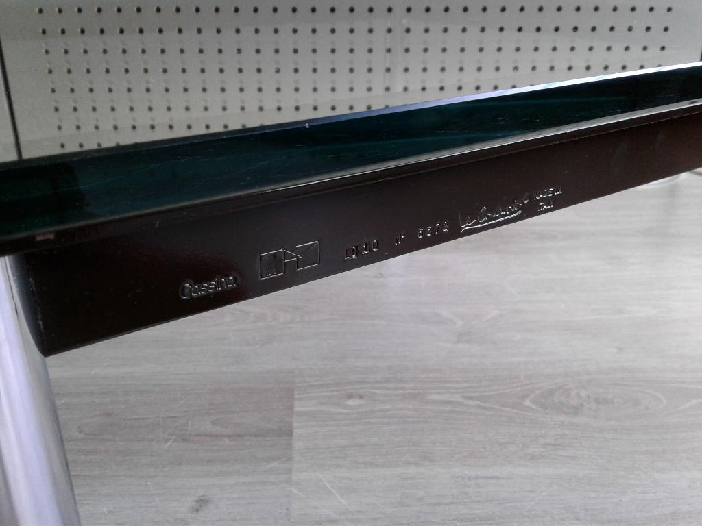 Cassina Lc10-P Le Corbusier (Bruin), Zeer Mooi!, Huis en Inrichting, Tafels | Salontafels, Ophalen, 50 tot 100 cm, https://www.cassina.com/nl/en.html
