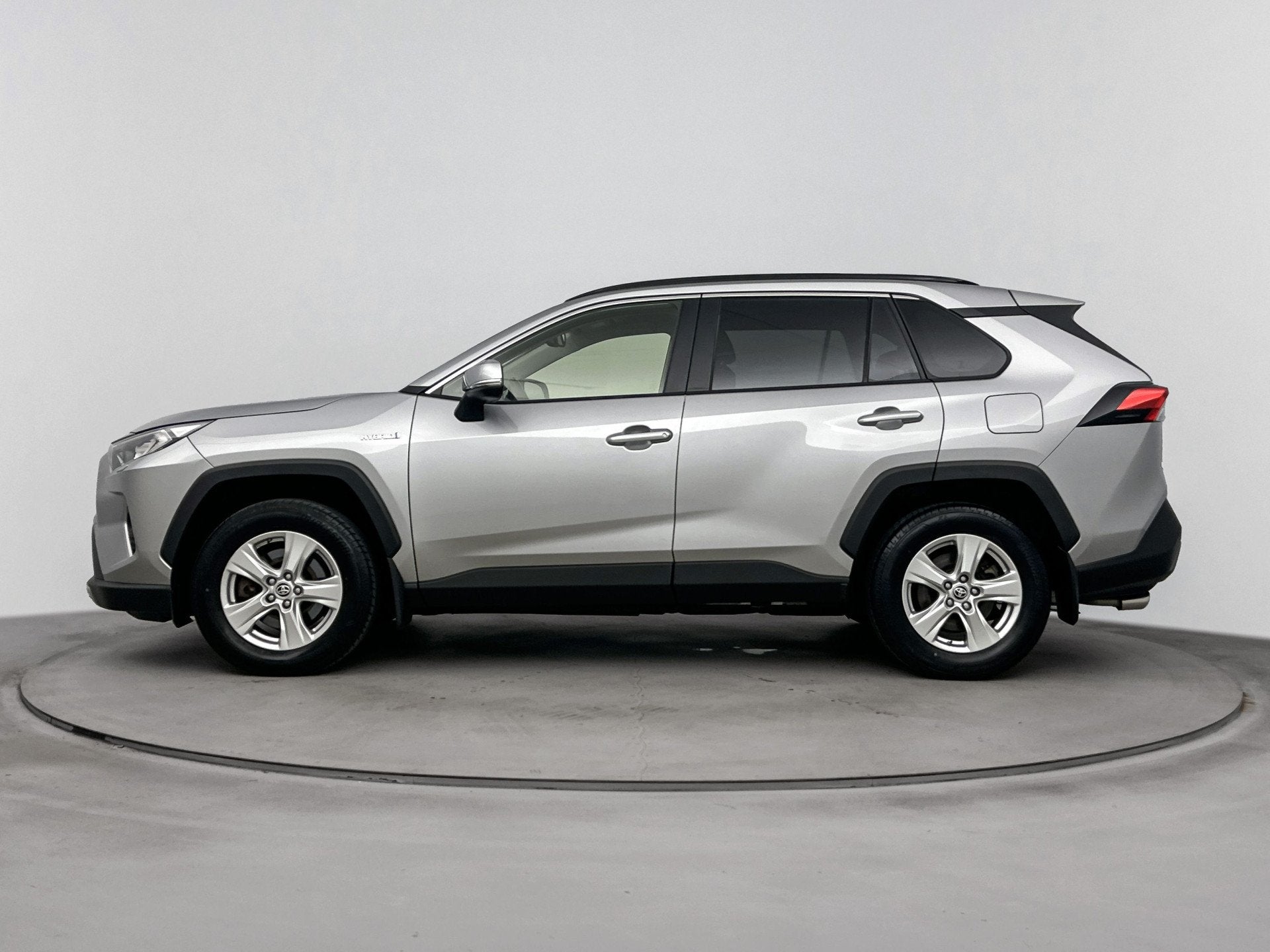 Toyota RAV4 2.5 Hybrid Style | Parkeersensoren V+A | Stoelve, 12 maanden, Gebruikt, 4 cilinders, Bedrijf