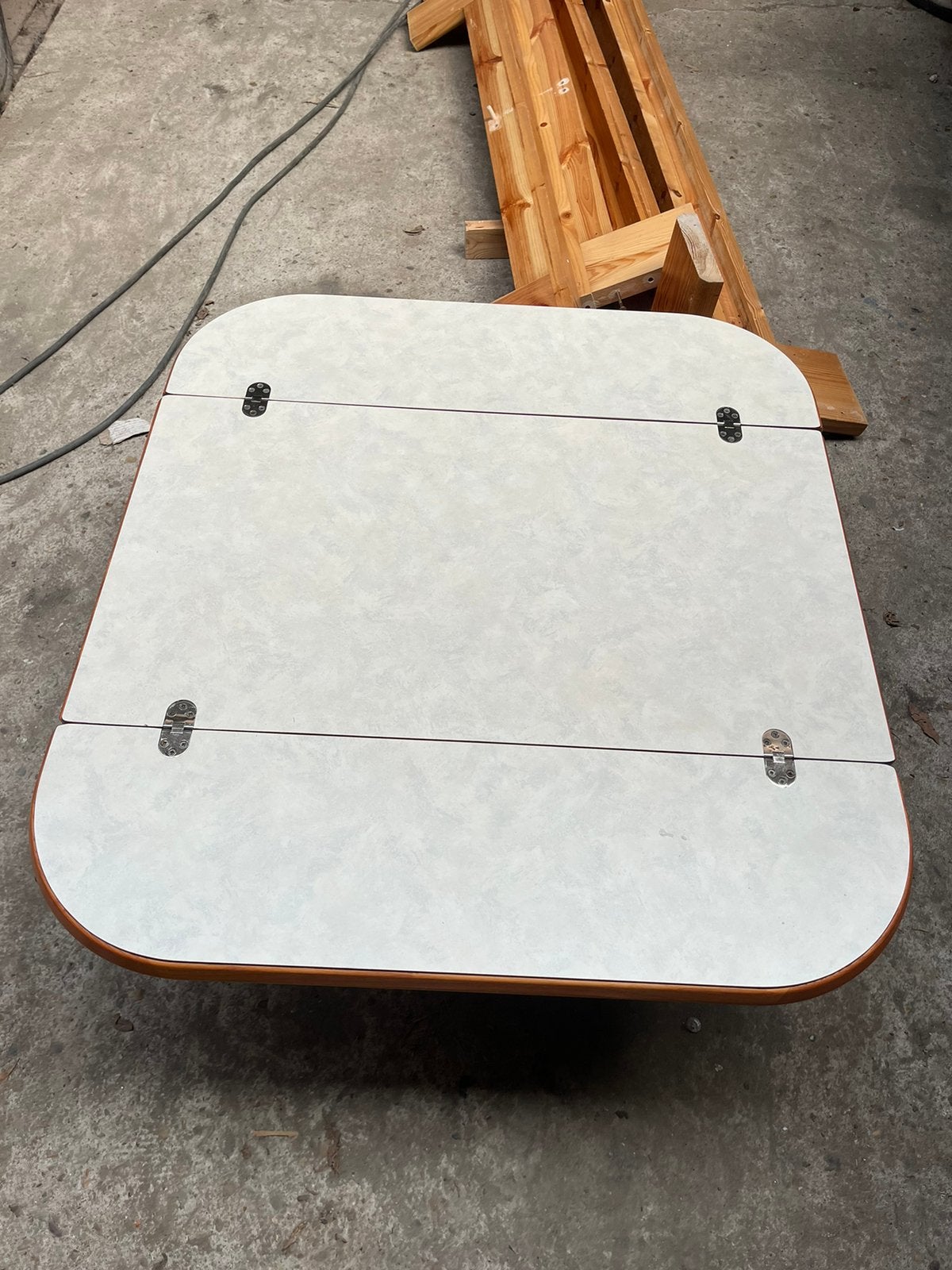 Caravan tafel in hoogte en breedte inklapbaar izgst, Caravans en Kamperen, Caravan accessoires, Ophalen of Verzenden, Zo goed als nieuw