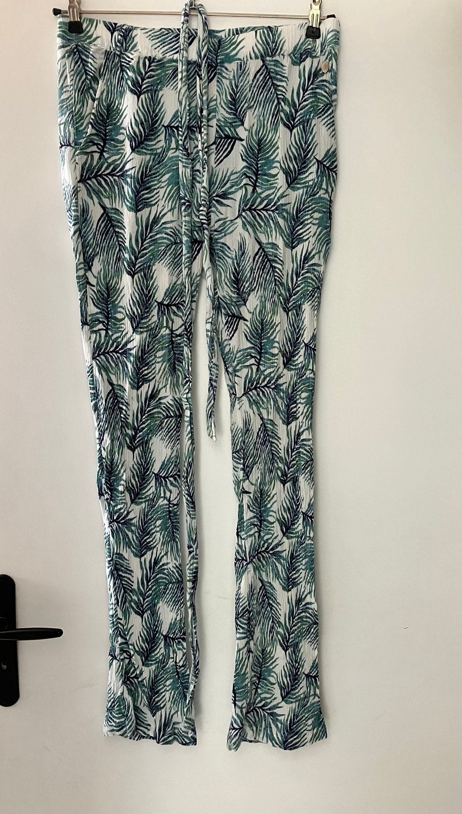 Zomerbroek flair wit groen blauw viscose stretch L/40, Kleding | Dames, Ophalen of Verzenden, Zo goed als nieuw, Blauw, Lang
