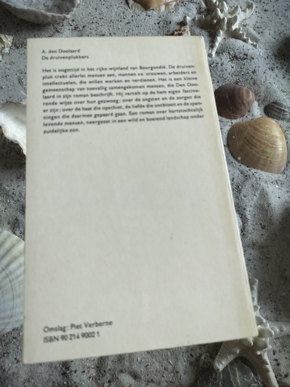 A. den Doolaard - De druivenplukkers, Ophalen of Verzenden, Gelezen