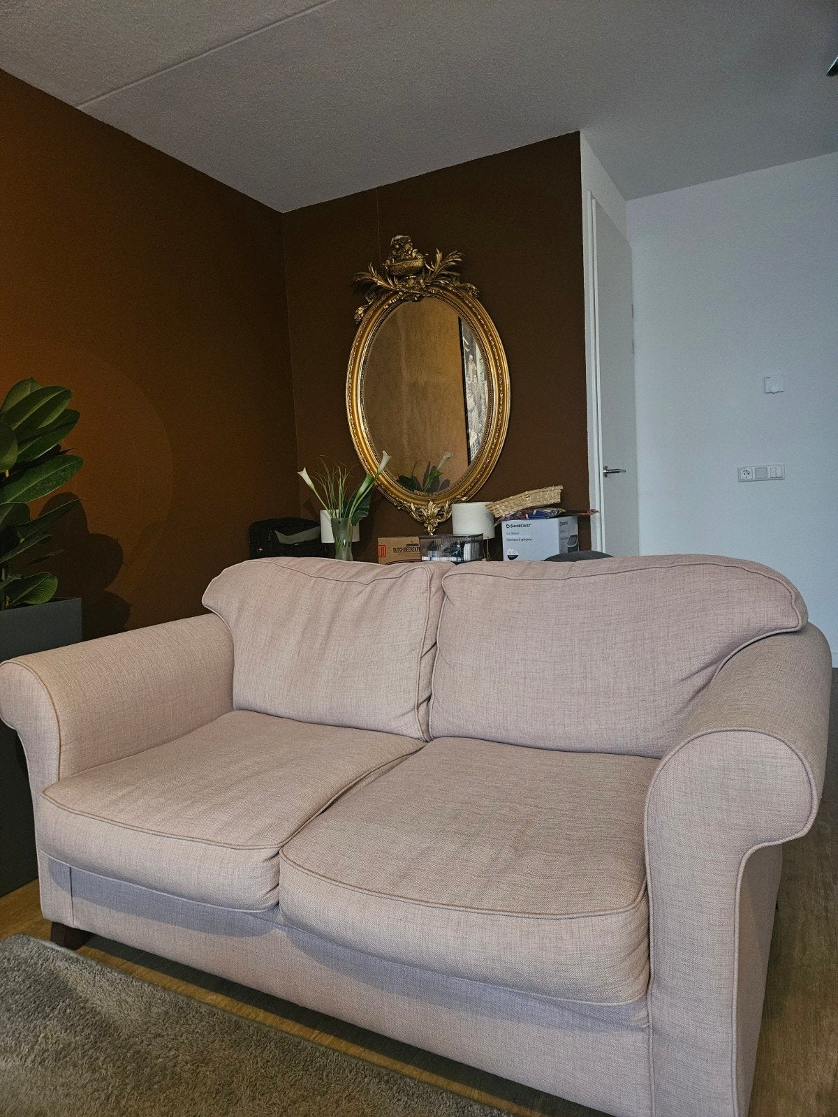 Per direct op te halen! 2 zits beige bank, Huis en Inrichting, Banken | Bankstellen, Ophalen, Gebruikt, 150 tot 200 cm, Tweepersoons