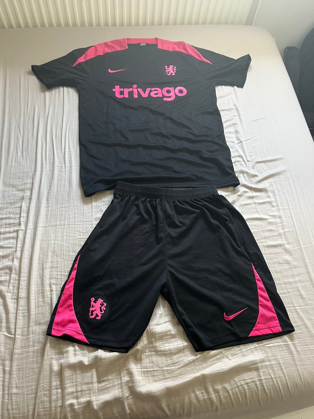 Chelsea set, Maat XS of kleiner, Ophalen of Verzenden, Zo goed als nieuw, Shirt