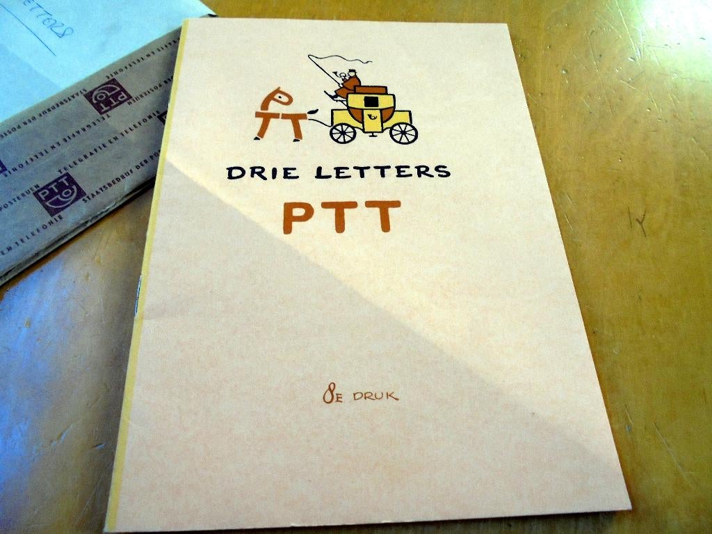 PTT. Drie Letters. Brochure met Envelop. Tekeningen Jo Spier, Verzenden, Gebruikt, Overige typen