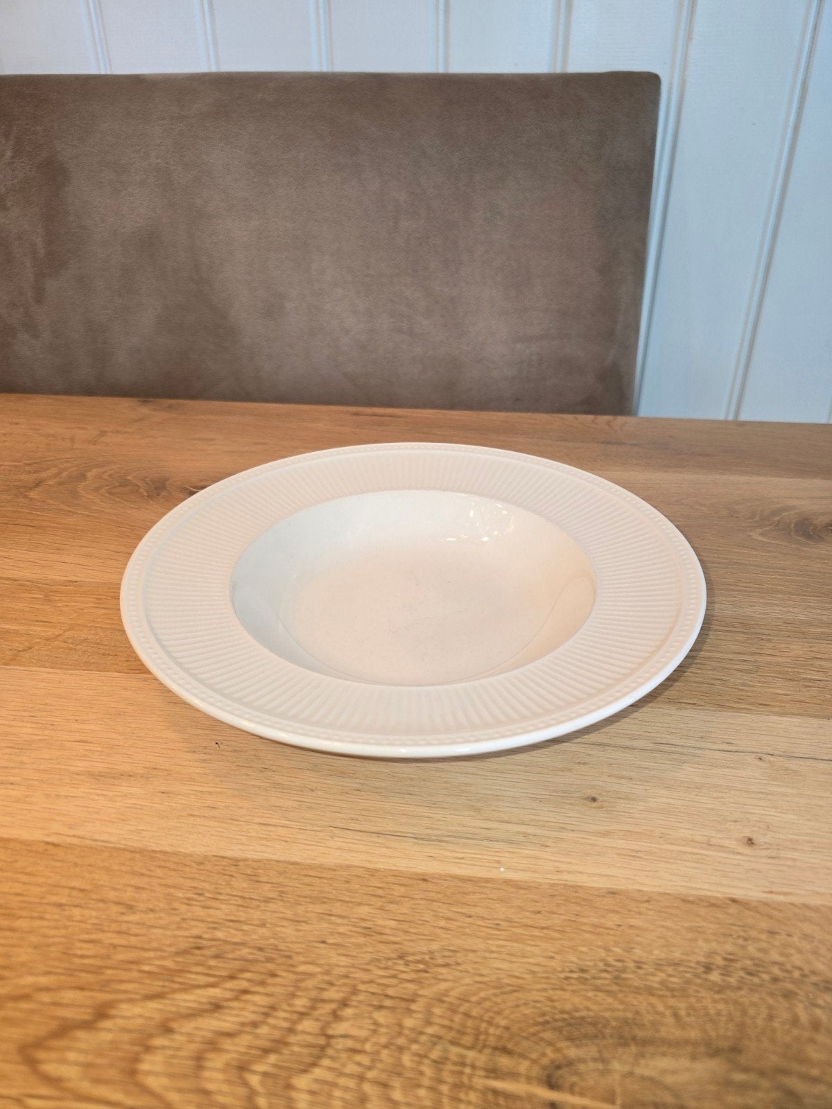 4 x Wedgwood Windsor Diep Pasta Curry Bord Ø 23 cm, Huis en Inrichting, Ophalen, Gebruikt, Klassiek, Bord(en)