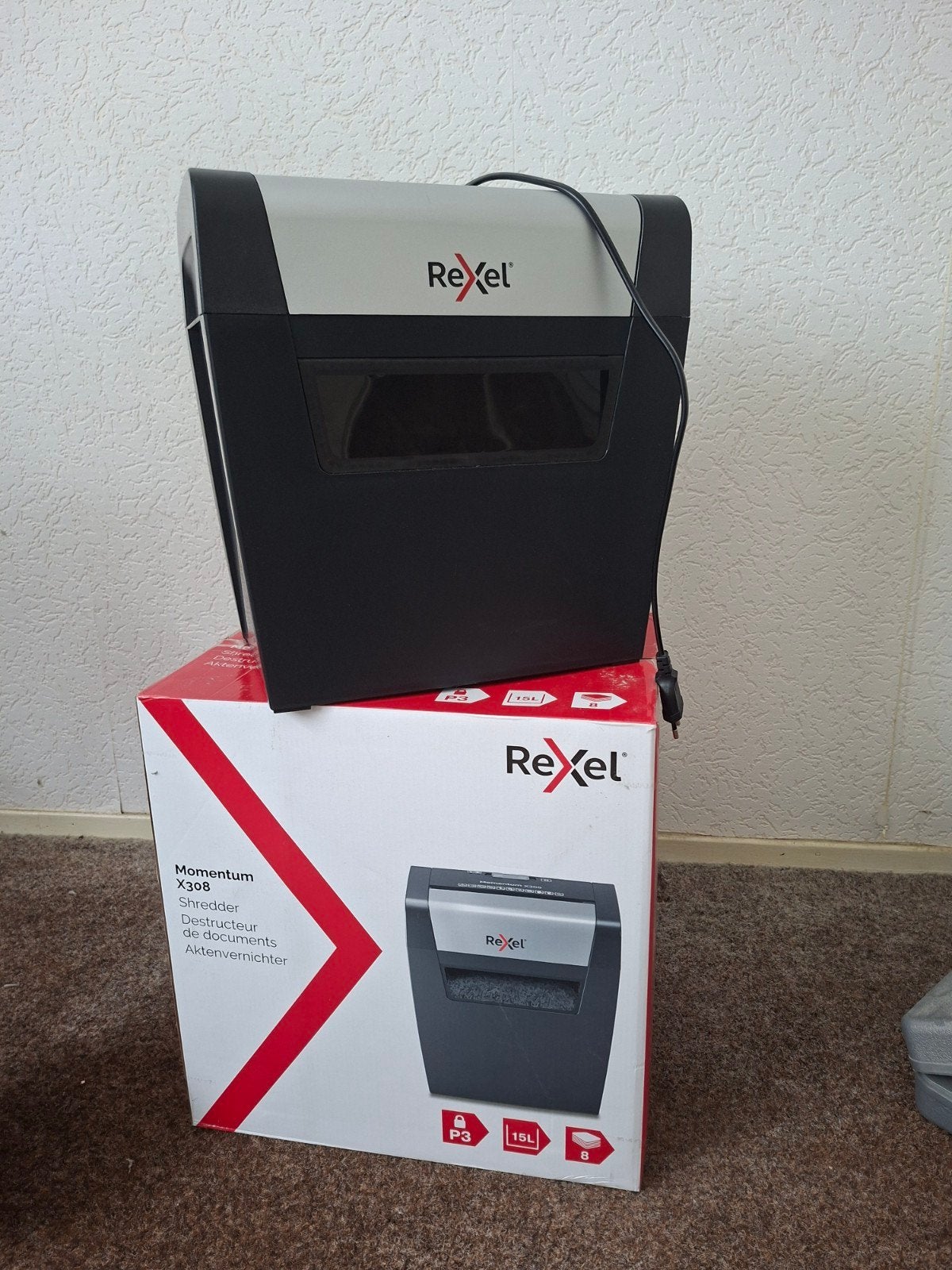 Rexel Momentum X308 papierversnipperaar, Ophalen of Verzenden, Zo goed als nieuw