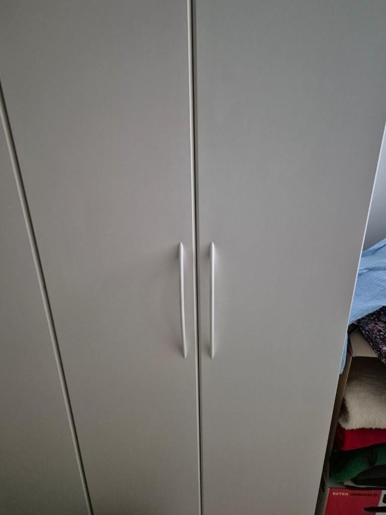 Kledingkast / Linnenkast, Ophalen, Met deur(en), Gebruikt, 200 cm of meer