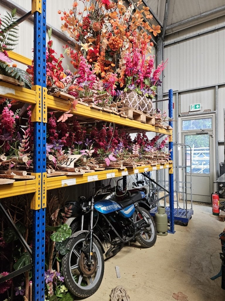 Grote partij staanders en liggers te koop (palletstellingen), Ophalen, Zo goed als nieuw, Overige metalen