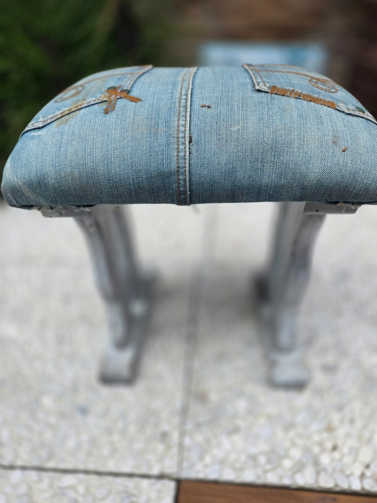 Unieke denim krukje - Upcycled design, Huis en Inrichting, Ophalen of Verzenden