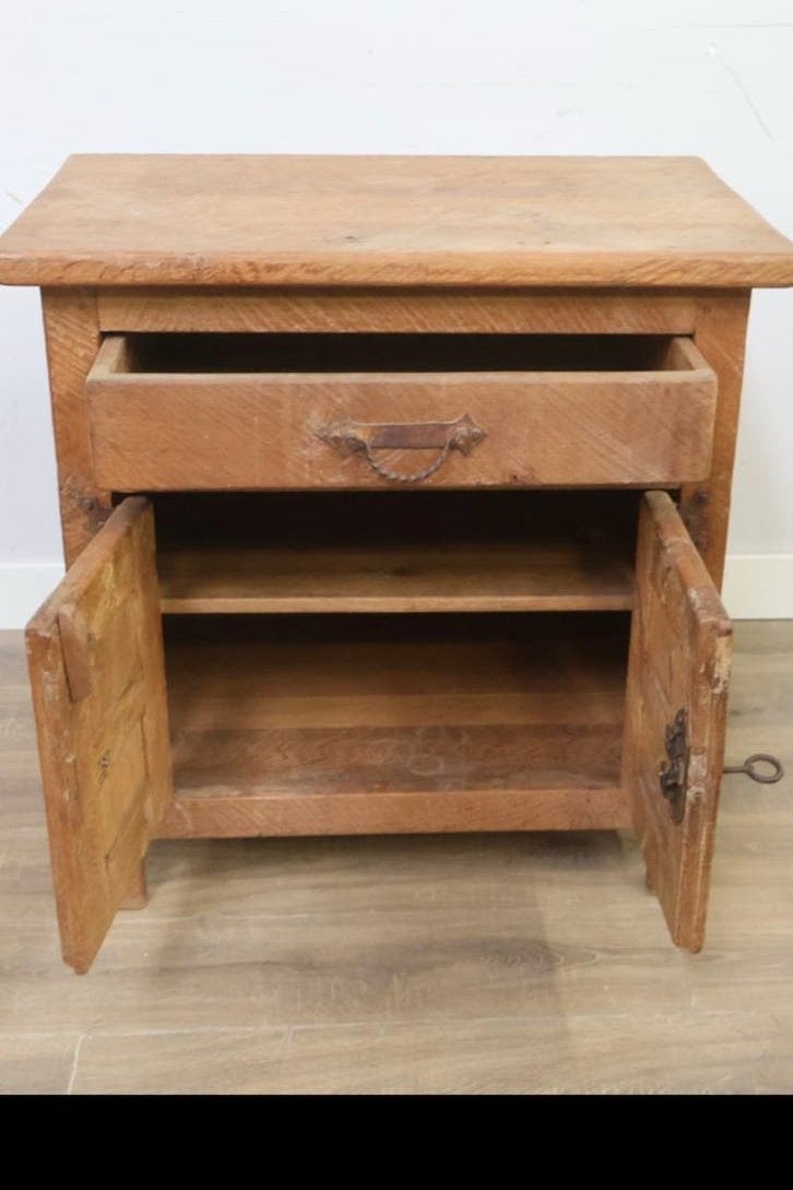 Super gave, robuust eikenhouten, kast/ dressoir, Ophalen, Eikenhout, Zo goed als nieuw, 200 cm of meer