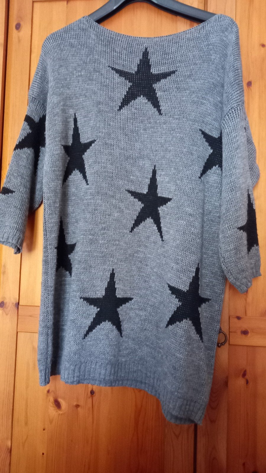 Jurk met sterren . One size. Grijs zwart.
One size.
Grijs z, Ophalen of Verzenden, Zo goed als nieuw, Grijs, Jurk