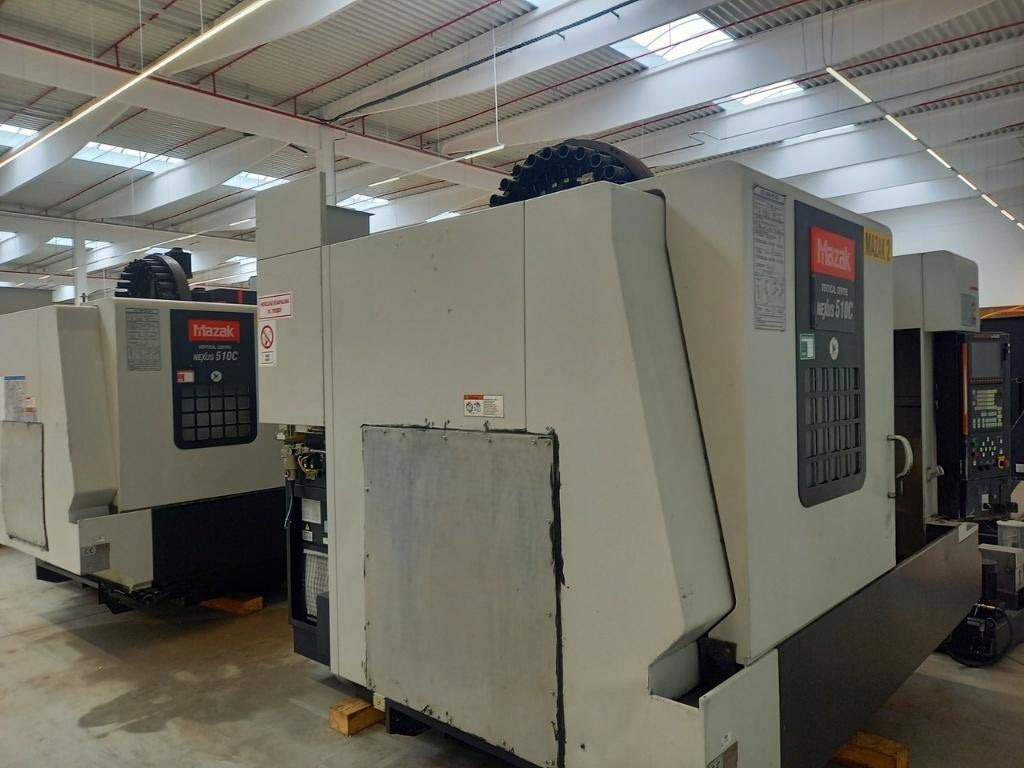 Machining center (vertical) MAZAK VCN-510C, Ophalen, Gebruikt, Gereedschap of Toebehoren