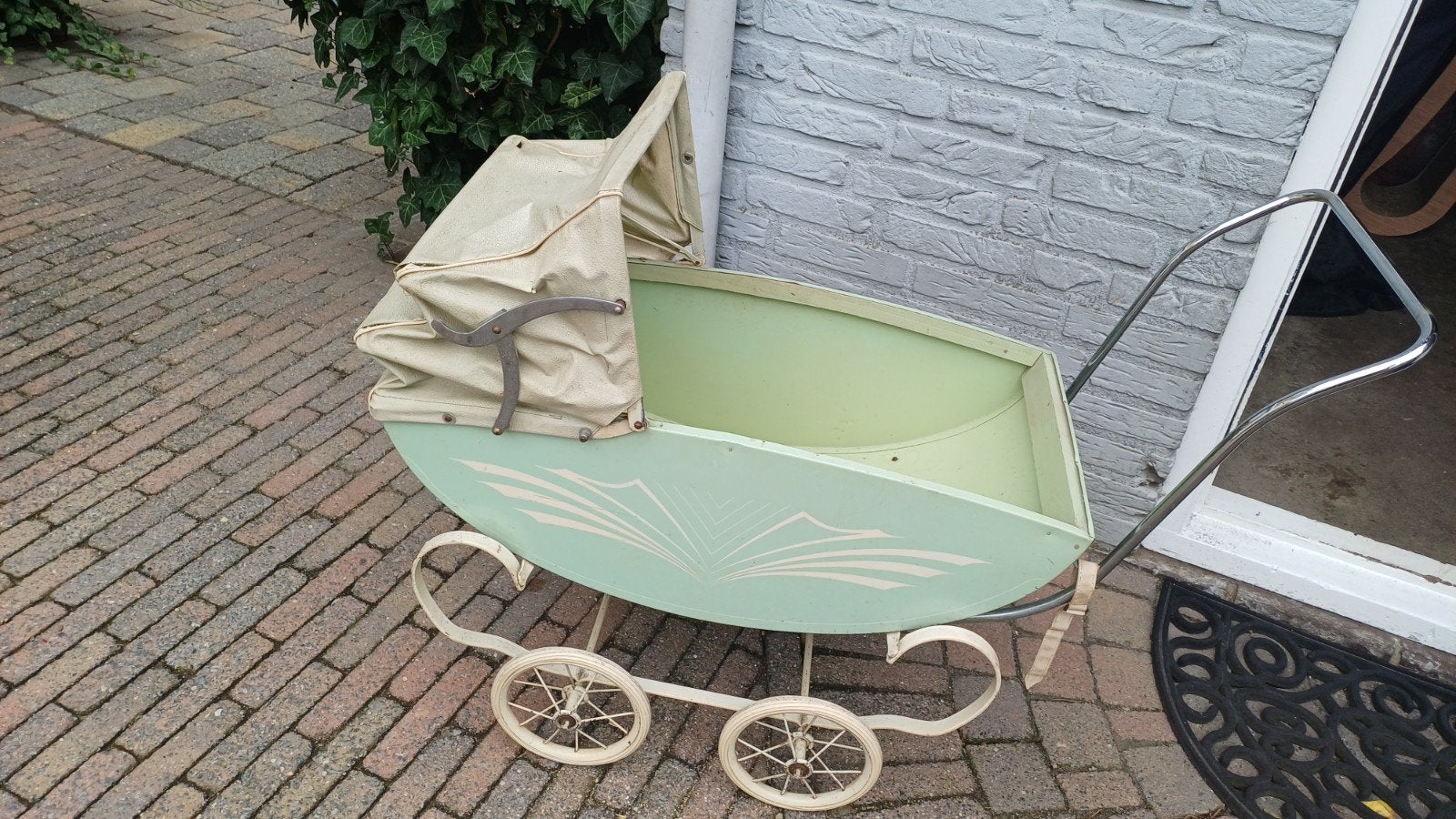 Oude Poppenwagen, Ophalen, Gebruikt, Babypop