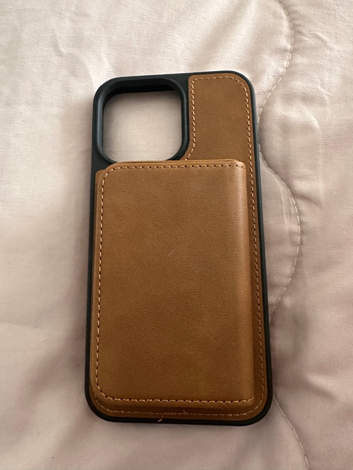 Hoesje iPhone 14 Pro Max met MagSafe en Kaarthouder, IPhone 14 Pro Max, MagSafe, Bruin, Nieuw
