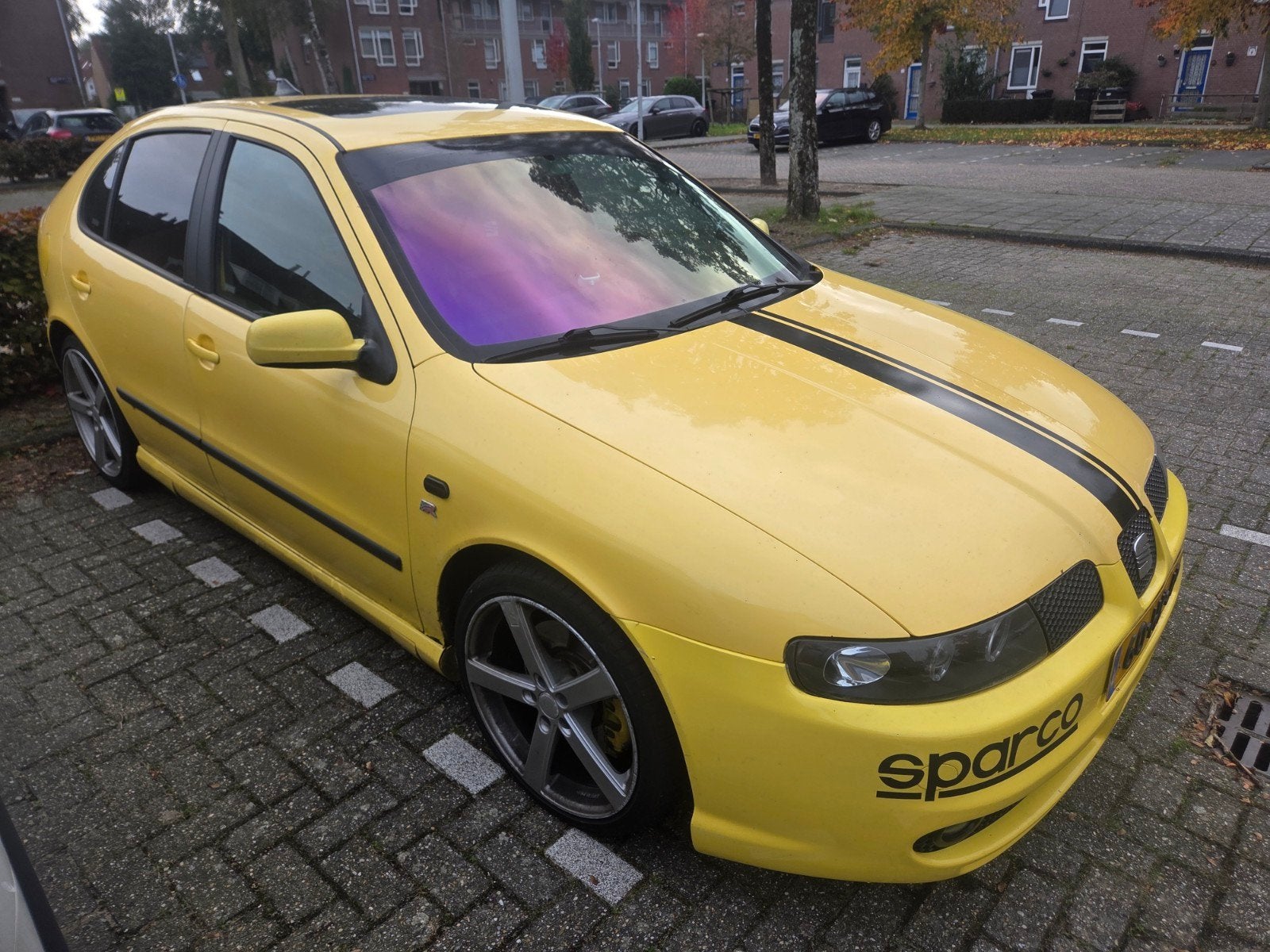 Seat Leon 1.8 20VT 132KW 2001 Geel (Panarama Dak), Voorwielaandrijving, Stof, Zwart, 4 cilinders