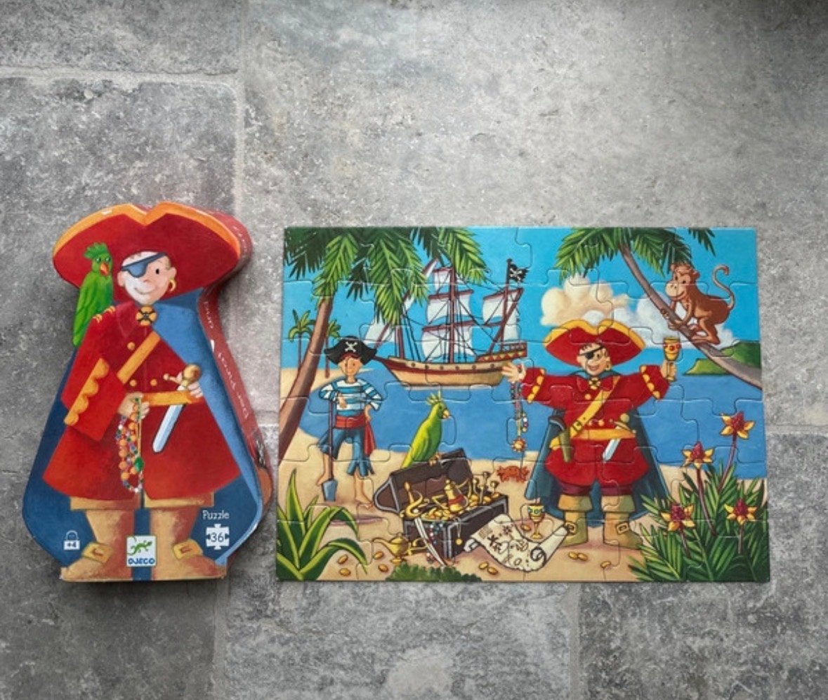 Djeco Piraten Puzzel 36 stukjes in vormdoos, Ophalen of Verzenden, 10 tot 50 stukjes, Gebruikt, 4 tot 6 jaar