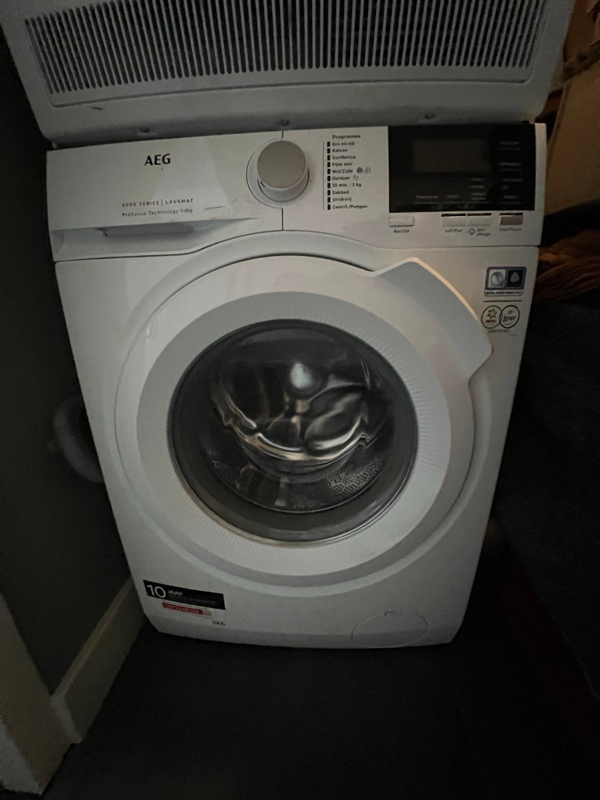 AEG 6000 Serie Wasmachine 8kg AEG 7000 serie wasdroger, Ophalen, 1200 tot 1600 toeren, Gebruikt, 8 tot 10 kg