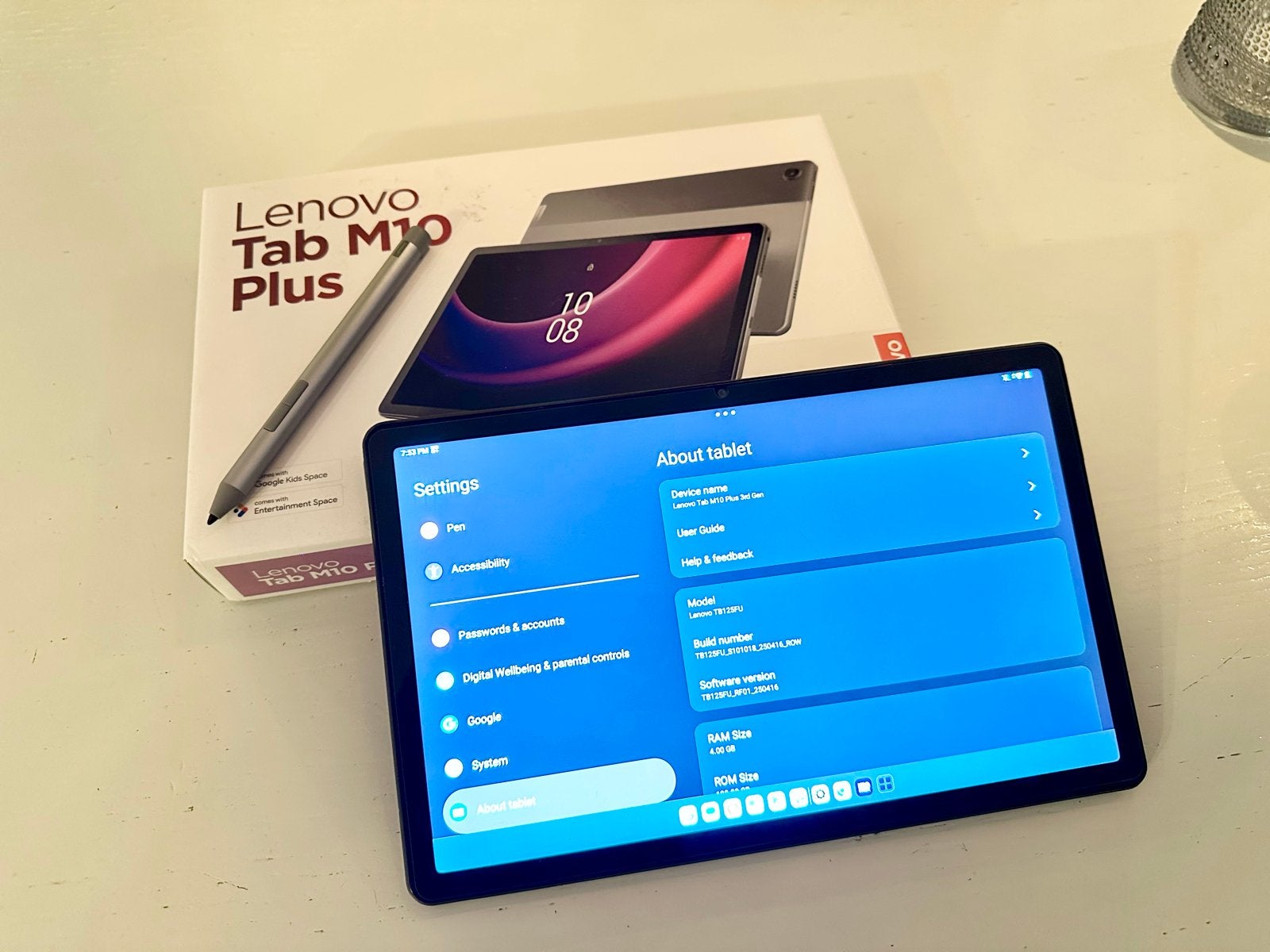Lenovo Tab M10 Plus 3rd Gen 128GB met Active Pen 3, 10 inch, Usb-aansluiting, Ophalen of Verzenden, Zo goed als nieuw