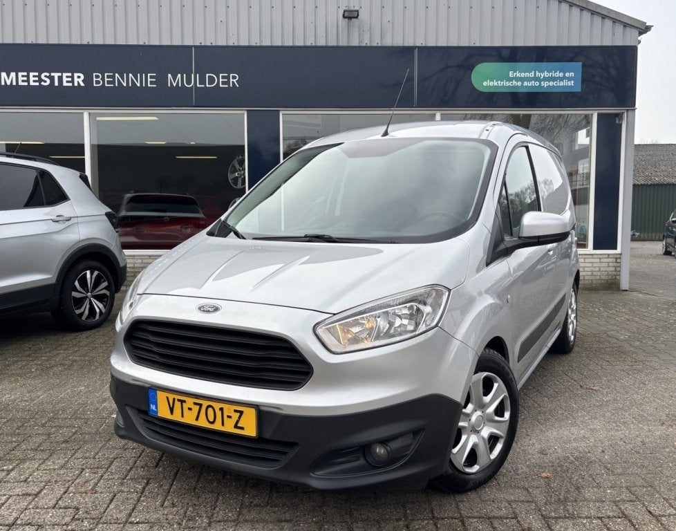 Ford Transit Courier 1.5 TDCI MARGE / AIRCO / TREKHAAK, Euro 5, Stof, Gebruikt, Zwart