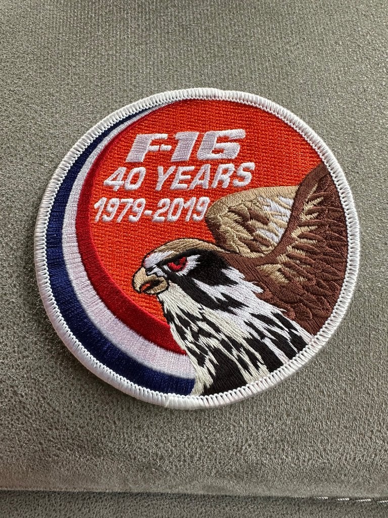 F-16 KLU 40 years patch, Ophalen of Verzenden, Gebruikt, Patch, Badge of Embleem