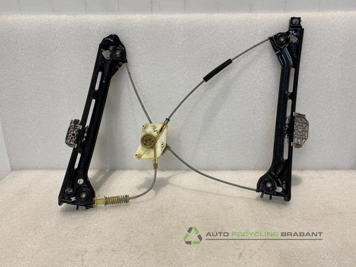 Ruitmechaniek 2Deurs rechts-voor van een Volkswagen Beetle, Gebruikt, -, Volkswagen, -